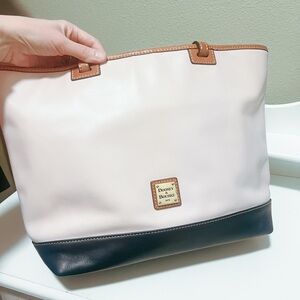 Dooney & Bourke Gold and Brown Logo Plaque